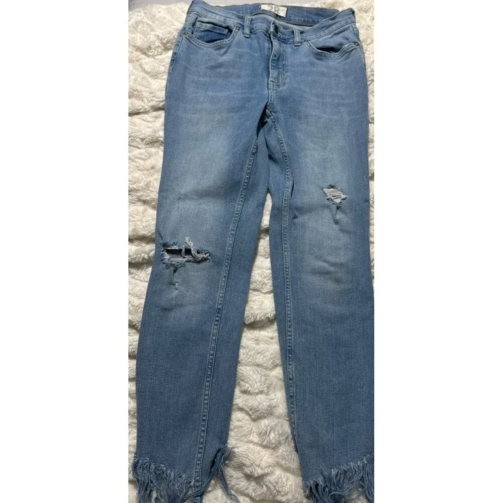 FREE PEOPLE FRAYED SKINNY JEANS